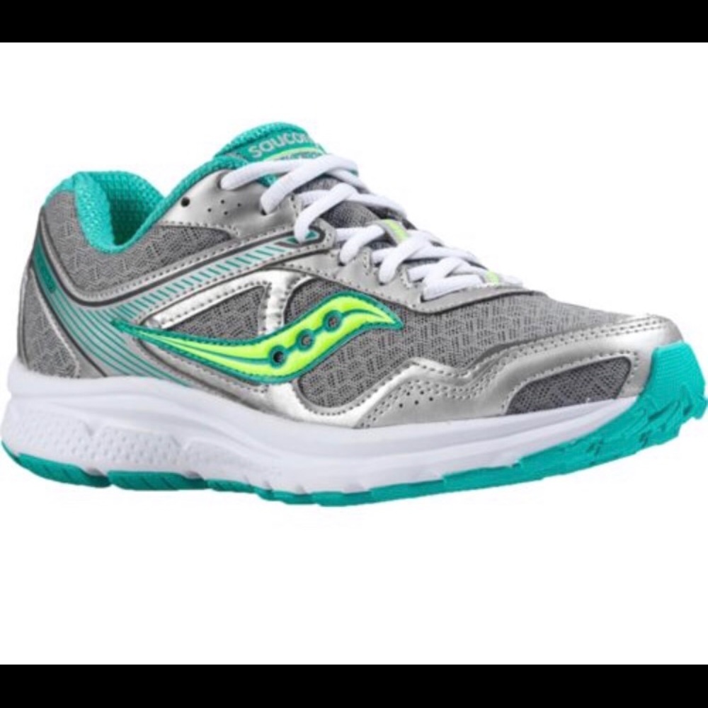 Saucony Cohension 10 size 8.5. Excellent condition